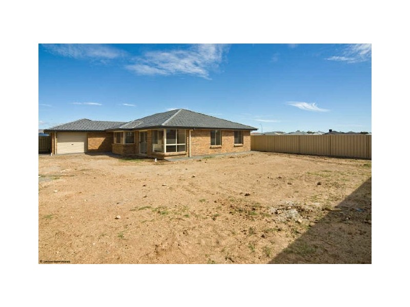 24 Banksia Avenue, Aldinga Beach SA 5173