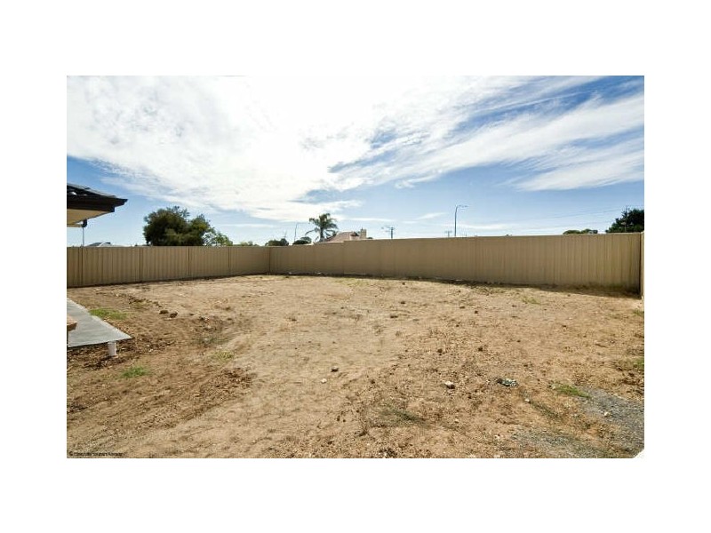 24 Banksia Avenue, Aldinga Beach SA 5173