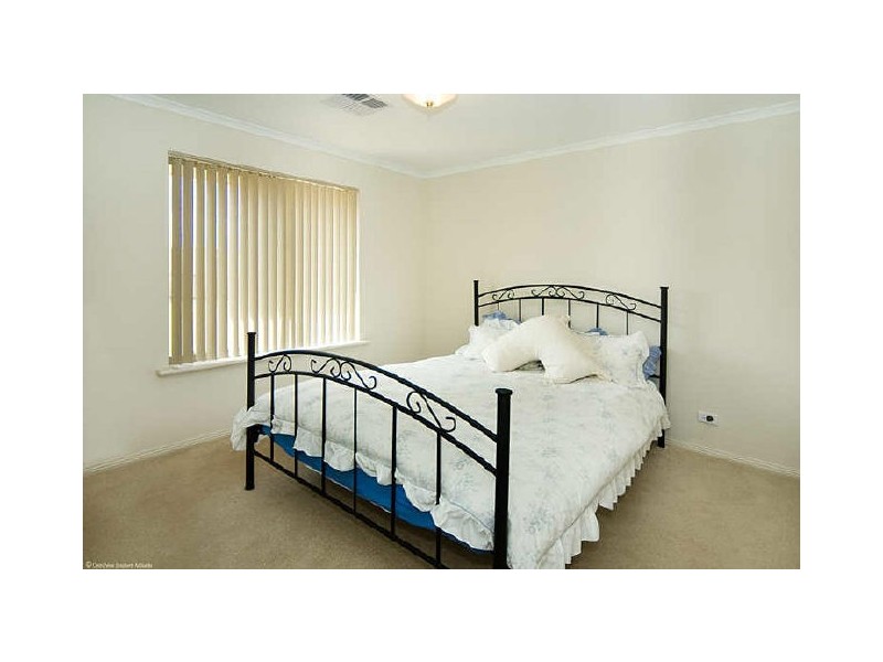 2 Kipsy Walk, Aldinga Beach SA 5173