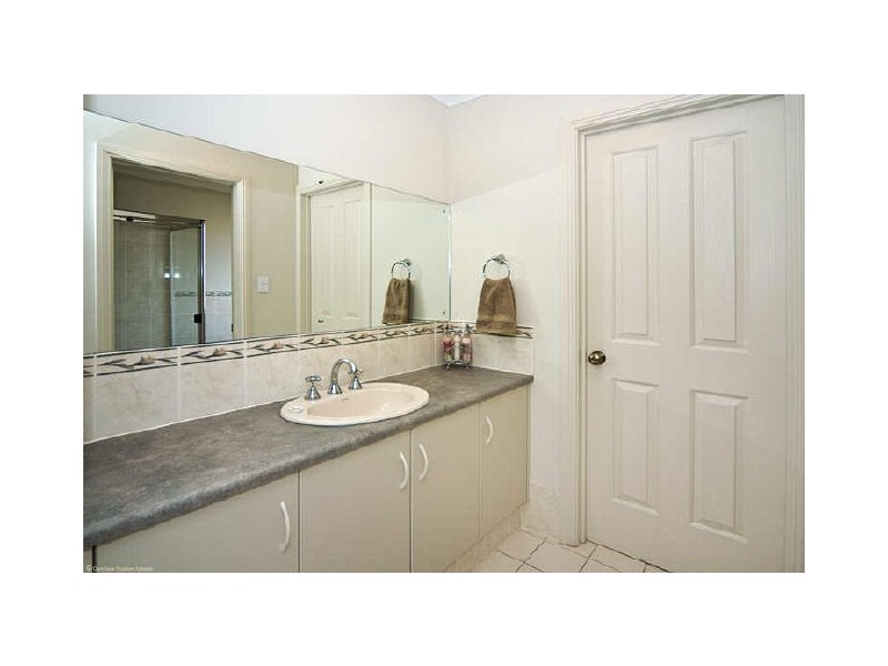 2 Kipsy Walk, Aldinga Beach SA 5173