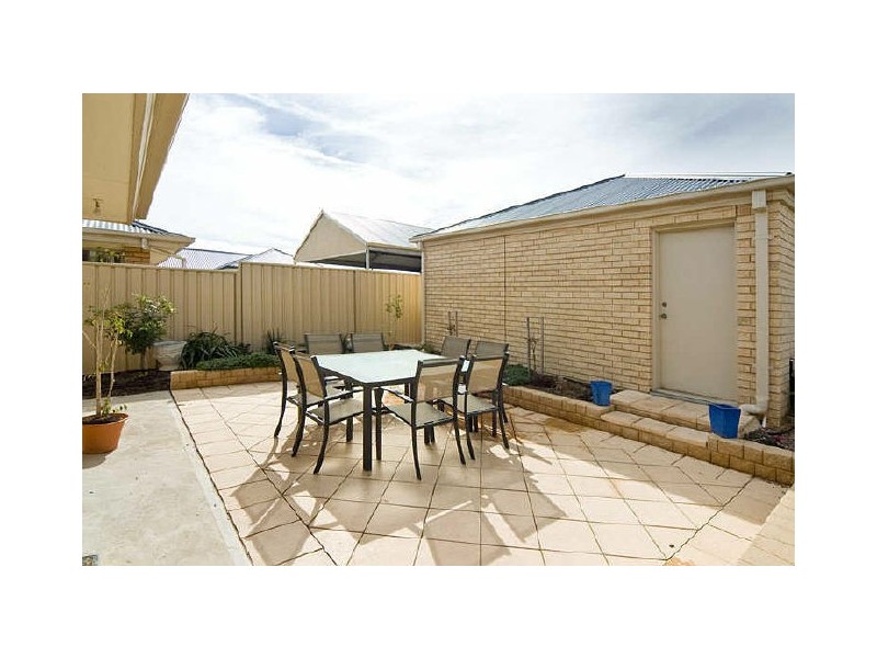 2 Kipsy Walk, Aldinga Beach SA 5173