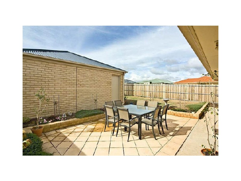 2 Kipsy Walk, Aldinga Beach SA 5173