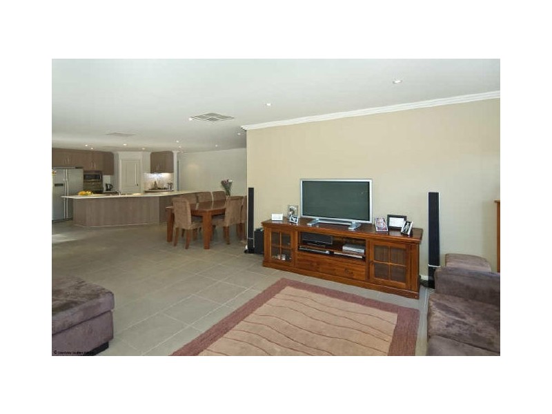 9 Sedge Street, Aldinga Beach SA 5173