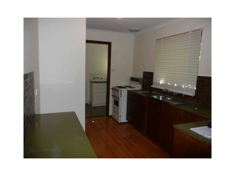 1 Caffrey Crescent, Port Willunga SA 5173