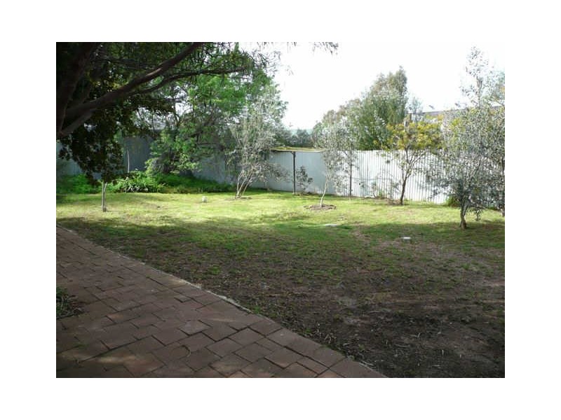 1 Caffrey Crescent, Port Willunga SA 5173