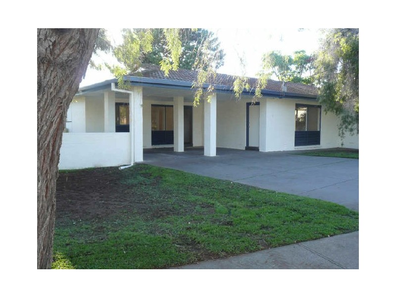 Unit 2 / 1 Hunt Crescent, Christies Beach SA 5165