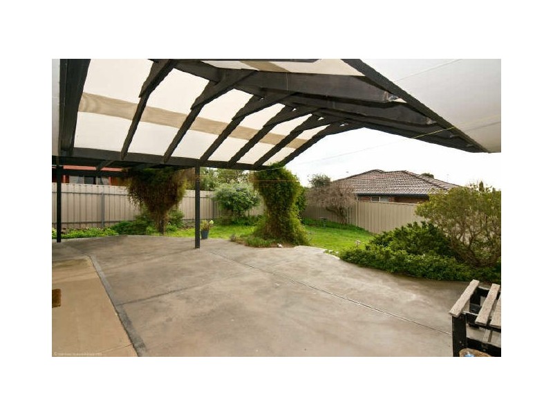 4 Glenview Grove, Seaford Rise SA 5169