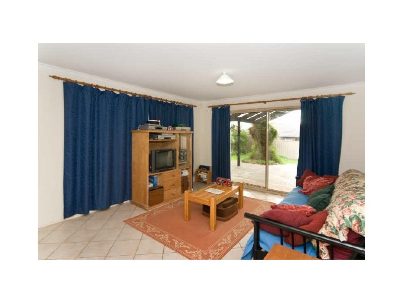 4 Glenview Grove, Seaford Rise SA 5169