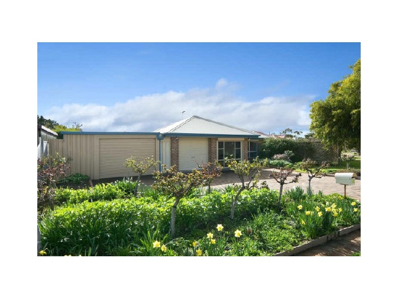 15 McBurney Crescent, Aldinga Beach SA 5173