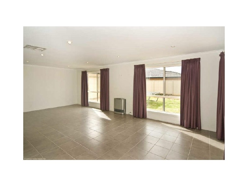 96 Pridham Boulevard, Aldinga Beach SA 5173