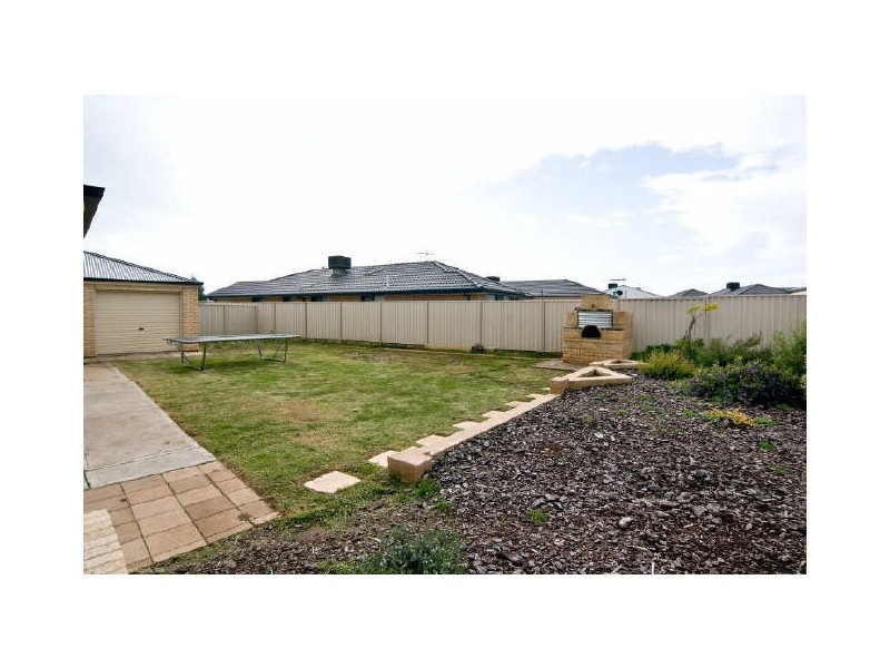 96 Pridham Boulevard, Aldinga Beach SA 5173