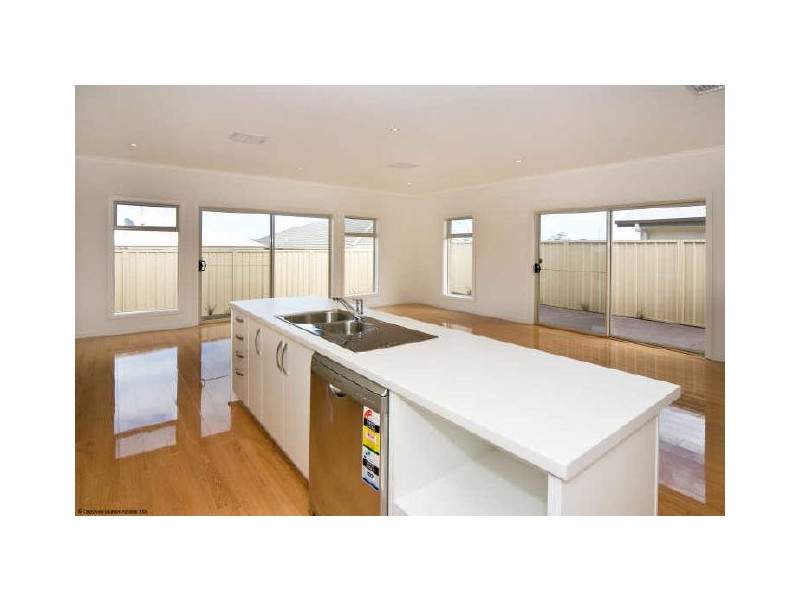 30 Banksia Avenue, Aldinga Beach SA 5173