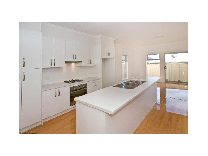 30 Banksia Avenue, Aldinga Beach SA 5173