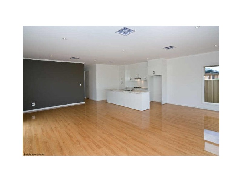 30 Banksia Avenue, Aldinga Beach SA 5173