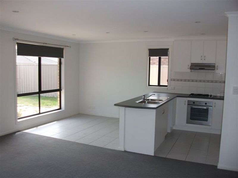 7 Blue Bay Avenue, Aldinga Beach SA 5173