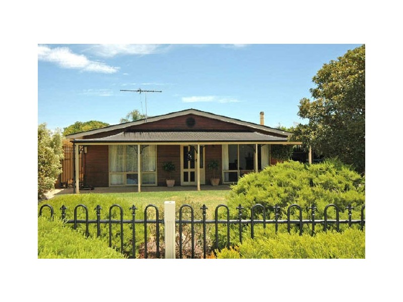 6 McBurney Crescent, Aldinga Beach SA 5173