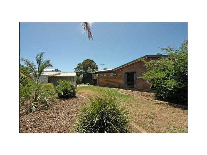 6 McBurney Crescent, Aldinga Beach SA 5173