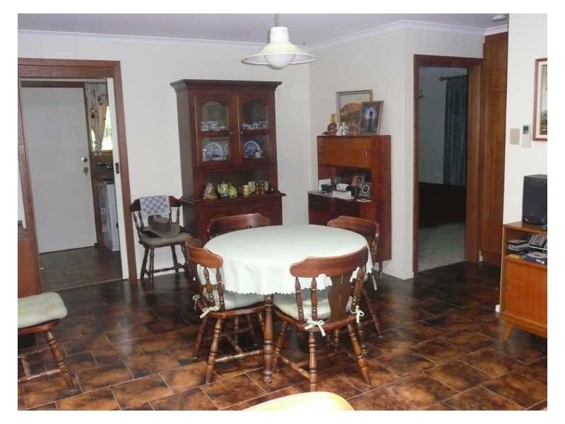 11 Andrew Henning Place, Willunga SA 5172