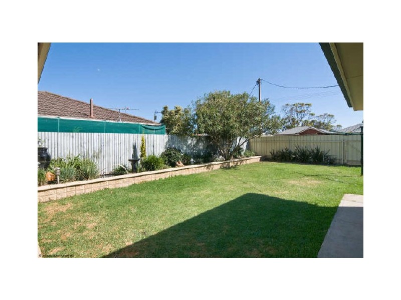 24 Stirling Crescent, Aldinga Beach SA 5173
