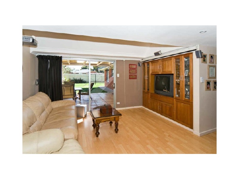 24 Stirling Crescent, Aldinga Beach SA 5173