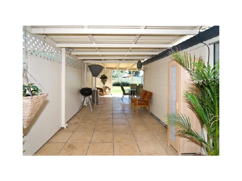 24 Stirling Crescent, Aldinga Beach SA 5173