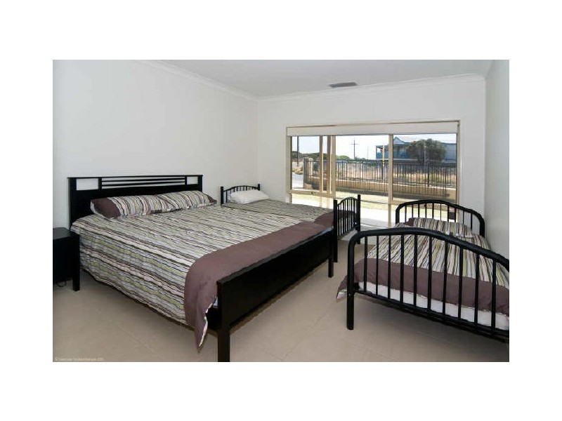2 Norman Road, Aldinga Beach SA 5173