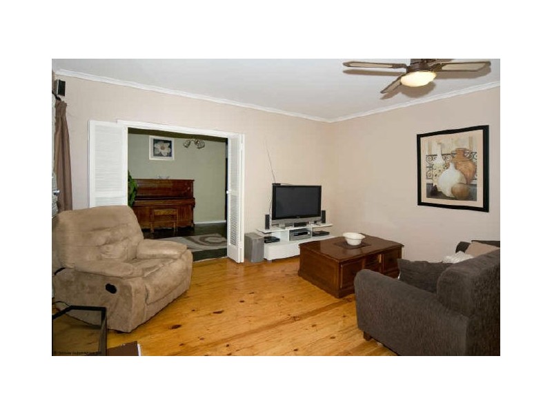 9 Carol Crst, Morphett Vale SA 5162