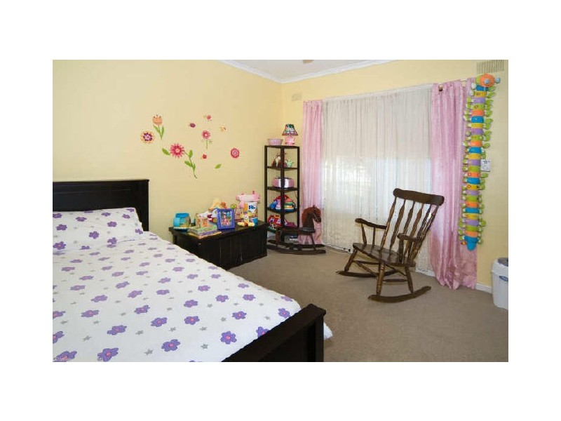 9 Carol Crst, Morphett Vale SA 5162