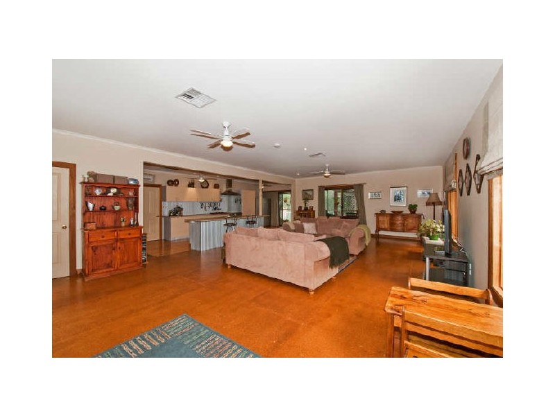 100 Main Rd, Mclaren Vale SA 5171