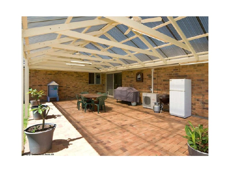 32 Barracoota Crescent, Aldinga Beach SA 5173