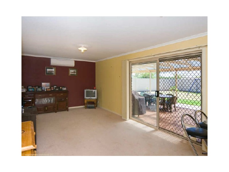 32 Barracoota Crescent, Aldinga Beach SA 5173