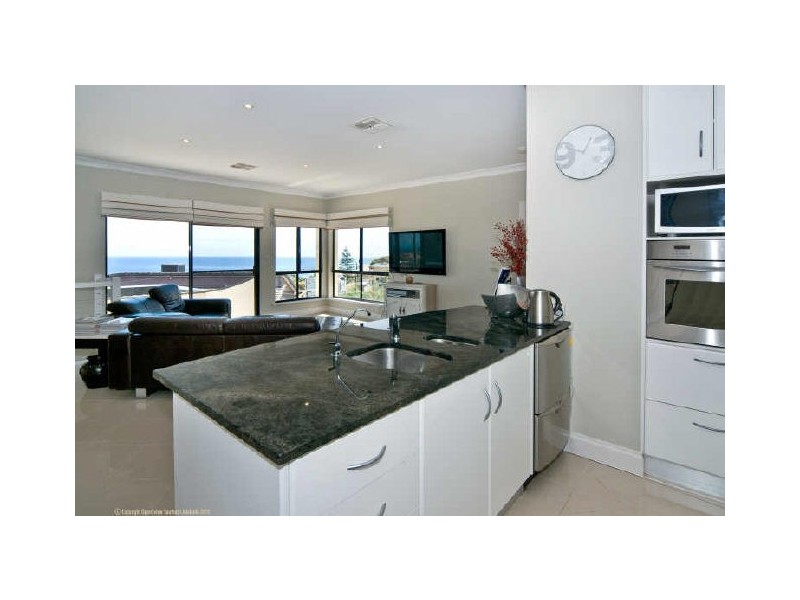 10 Caralue Road, Marino SA 5049