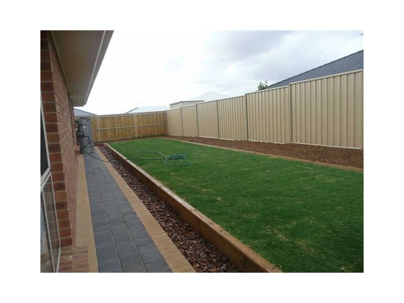 14 Nicholl Avenue, Aldinga Beach SA 5173