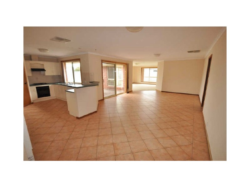 8 Addison Street, Aldinga Beach SA 5173