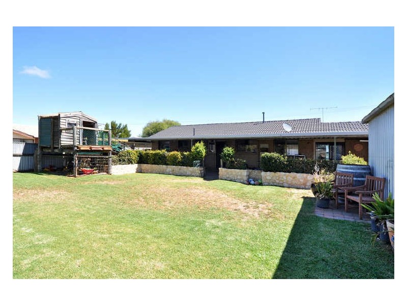 8 Stewart Avenue, Aldinga Beach SA 5173