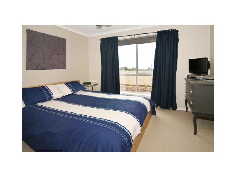 6 Caronia Cove, Sellicks Beach SA 5174