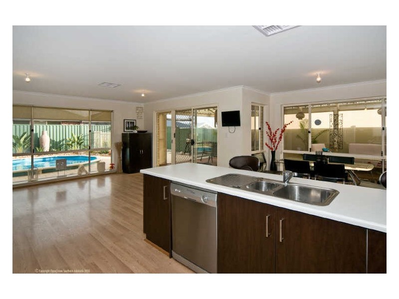 21 Aquamarine Avenue, Aldinga Beach SA 5173