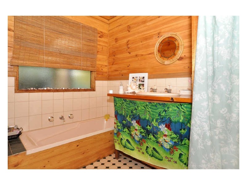 11 Walsh Street, Aldinga Beach SA 5173