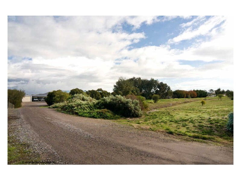 102 How Road, Aldinga Beach SA 5173