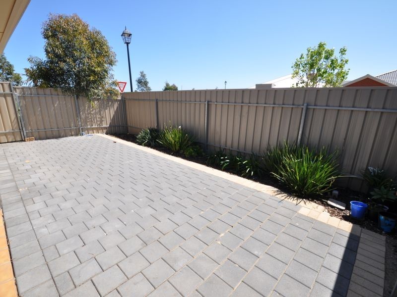 23 Flag Street, Seaford Meadows SA 5169