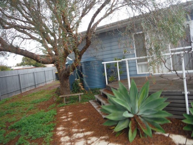 11 Anchor Terrace, Port Willunga SA 5173