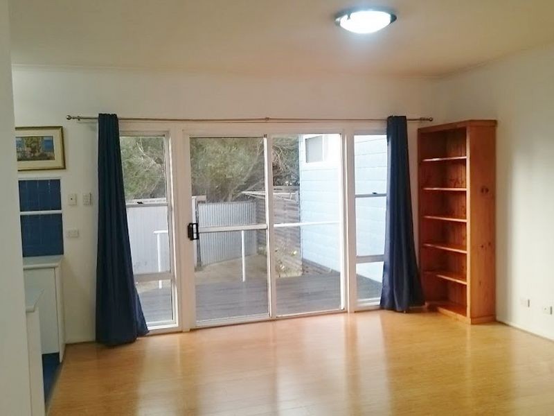 11 Anchor Terrace, Port Willunga SA 5173