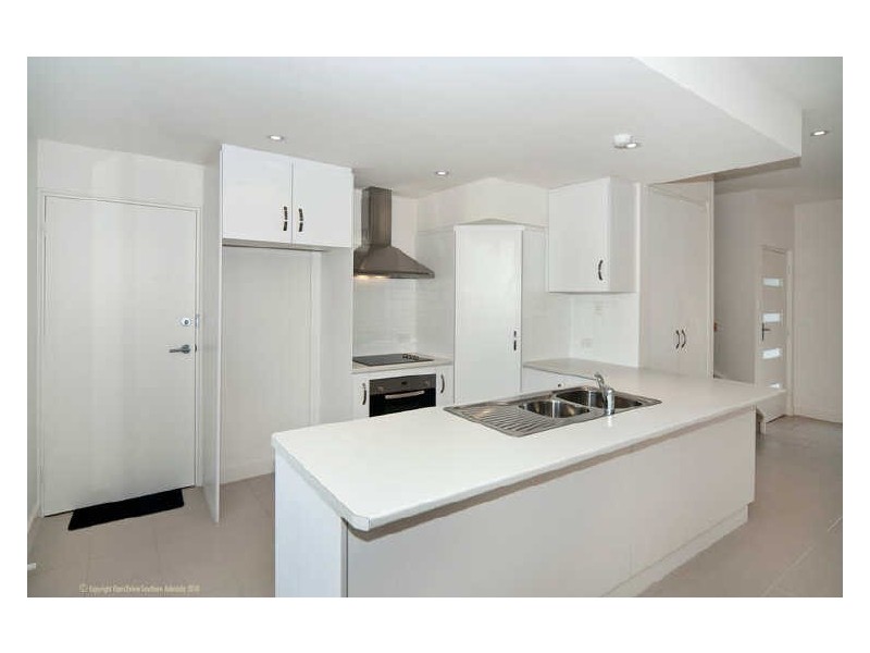 2 & 3 & 4/2 Whinnerah Avenue, Aldinga Beach SA 5173