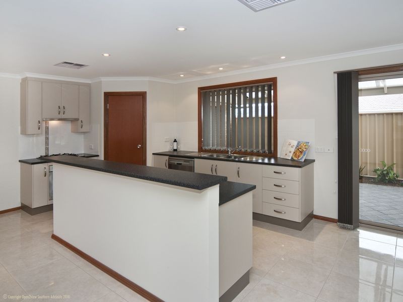 33 Whistlers Avenue, Aldinga Beach SA 5173