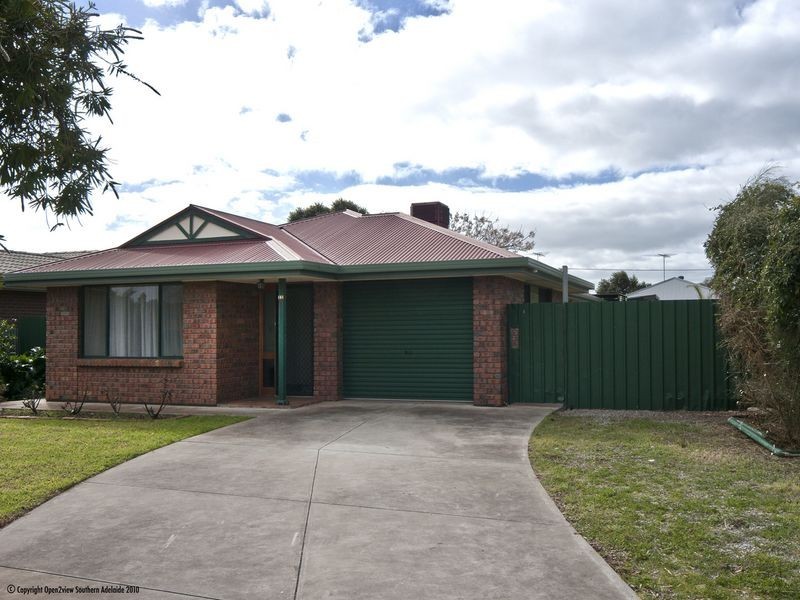 11 Stirling Crescent, Aldinga Beach SA 5173