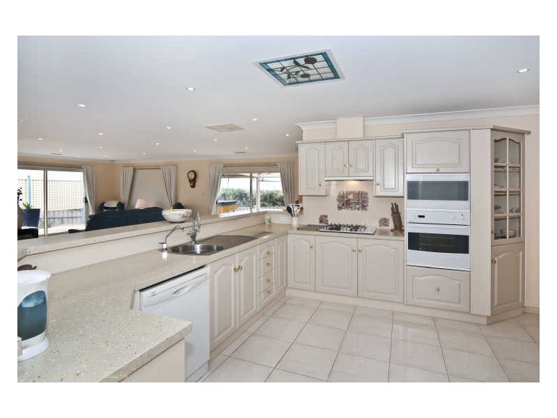 24 Augusta Drive, Seaford Rise SA 5169