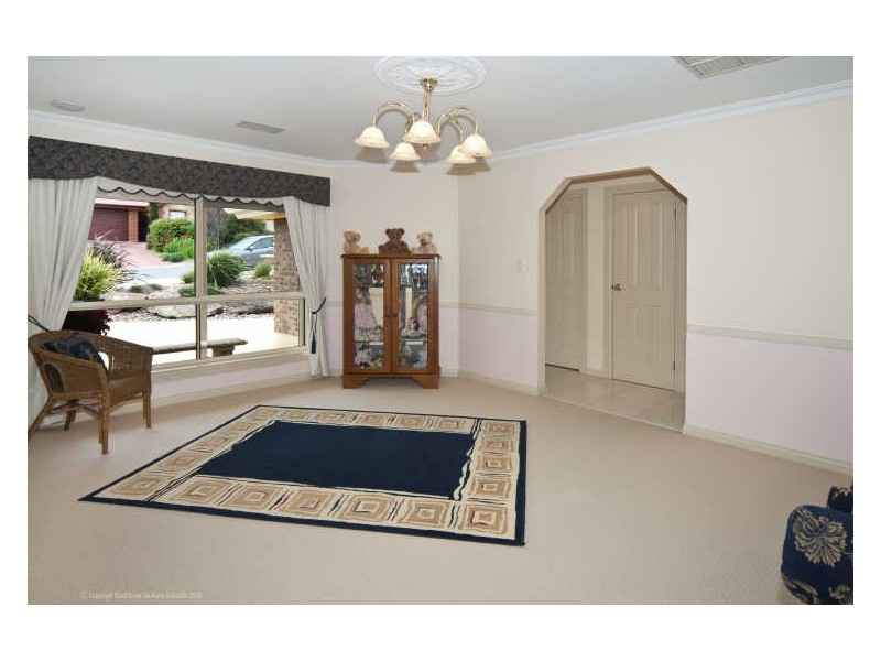 24 Augusta Drive, Seaford Rise SA 5169