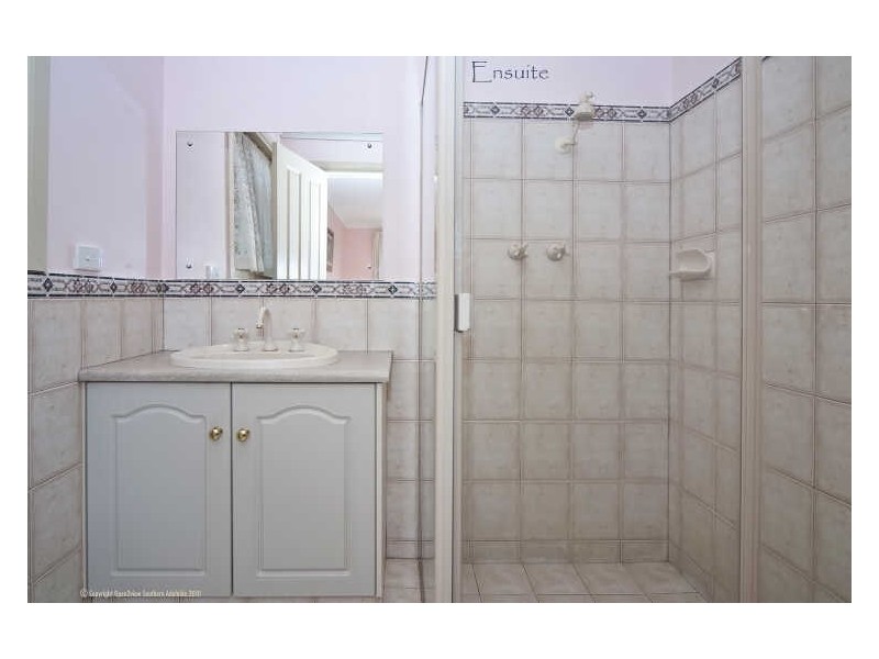 24 Augusta Drive, Seaford Rise SA 5169