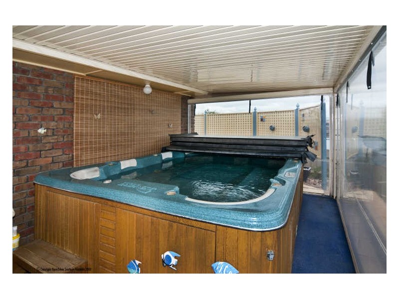 24 Augusta Drive, Seaford Rise SA 5169