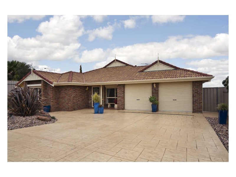 24 Augusta Drive, Seaford Rise SA 5169